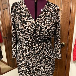 Jones Wear dress size 16 wrap dress.